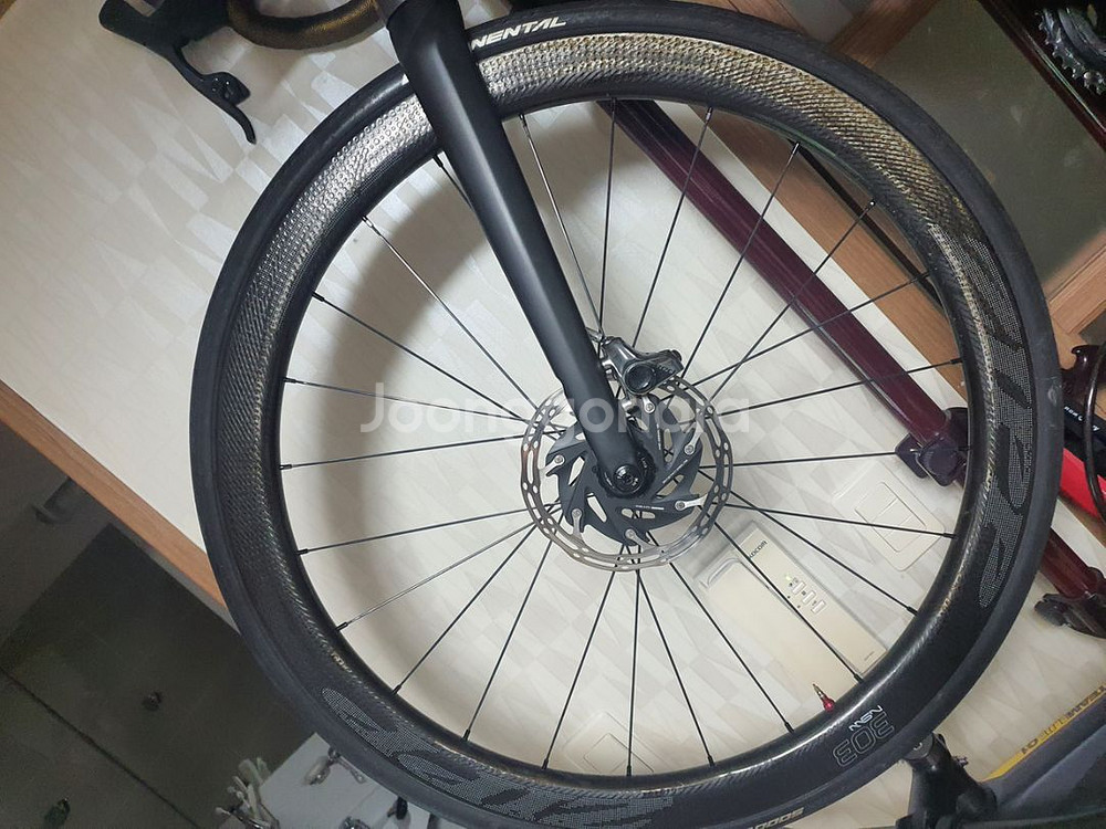 zipp 303 nsw 팝니다--1