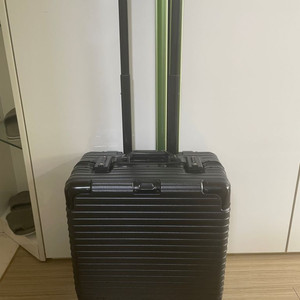 기내용 18인치 캐리어 여행가방 노트북 수납 알루미늄