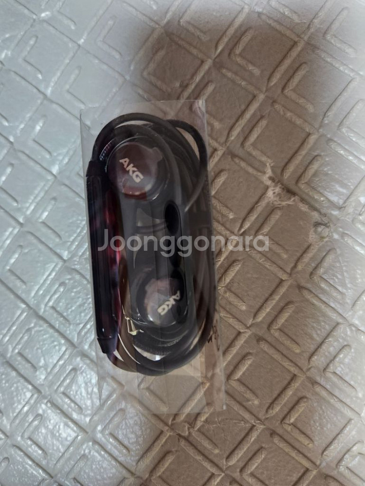 (새상품)AKG이어폰 3.5mm.갤럭시 s10 정품.--3