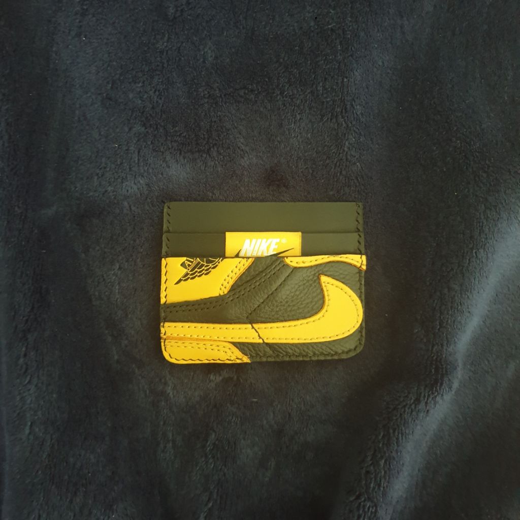 조던1 커스텀 카드지갑 (한정발매) | 중고나라 - 안심되는 중고거래