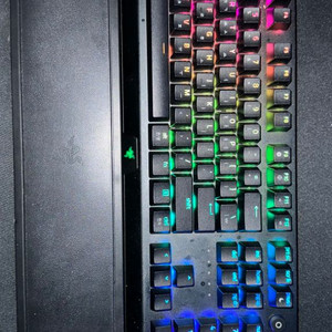 RAZER BLACKWIDOW V3 옐로우축