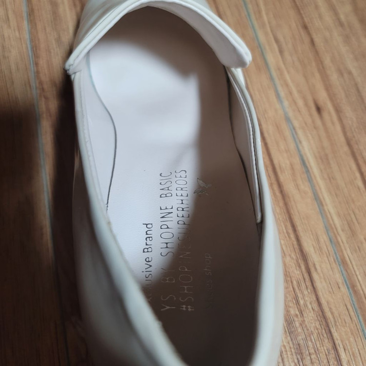 (새상품,240)기본힐,에나멜힐,로퍼힐,미들굽 이미지