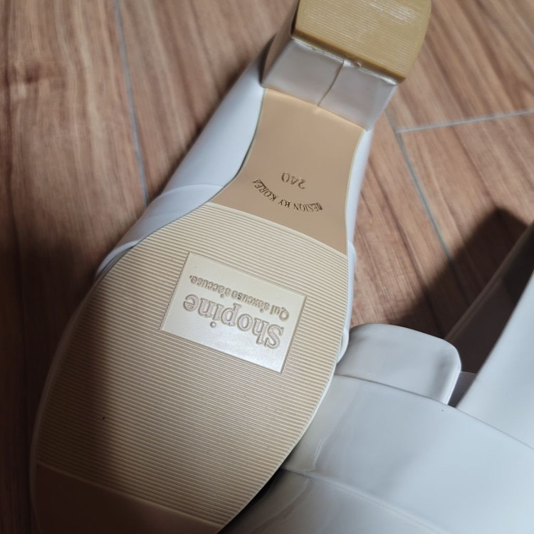 (새상품,240)기본힐,에나멜힐,로퍼힐,미들굽 이미지