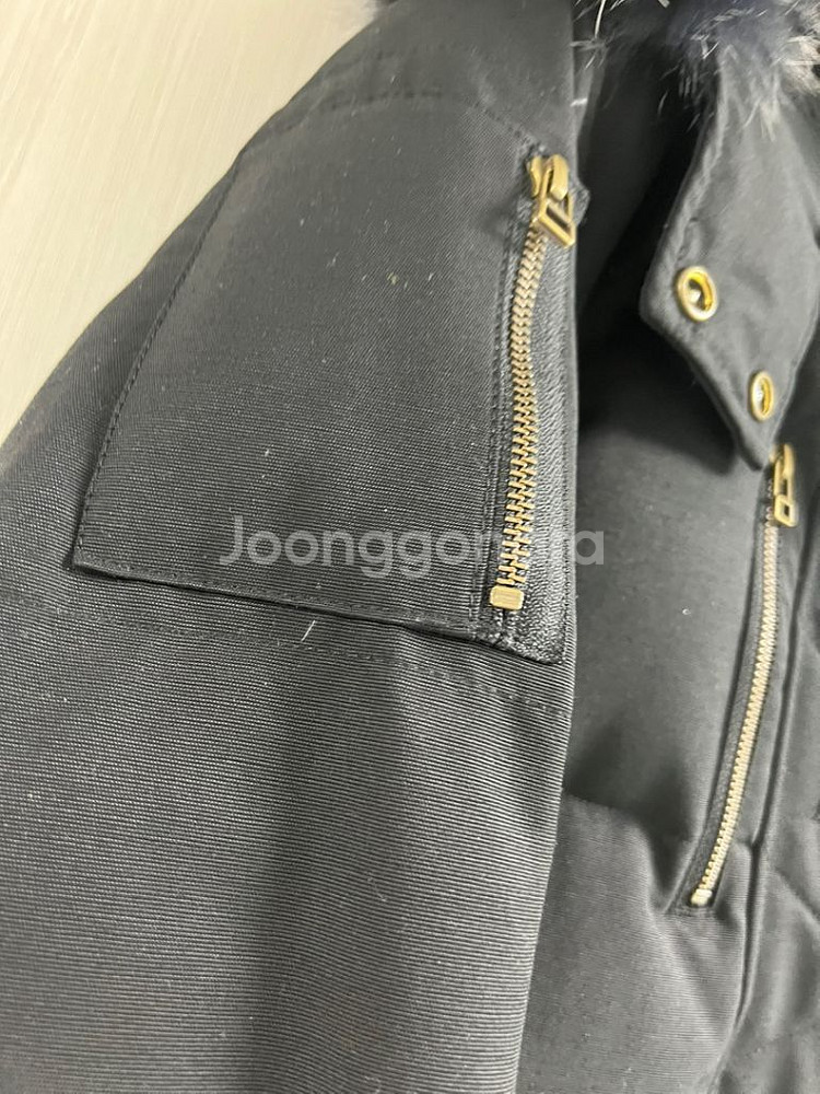 s급 무스너클 여성패딩 판매 합니다.--7