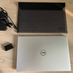 Dell XPS 15 9500 판매합니다.