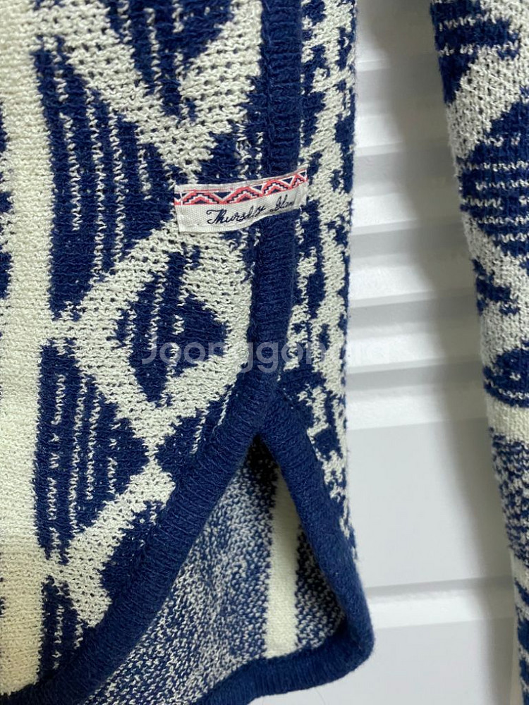 써스데이아일랜드 가디건--7