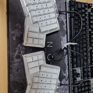 어고독스 76 키보드 ergodox76 팝니다 30