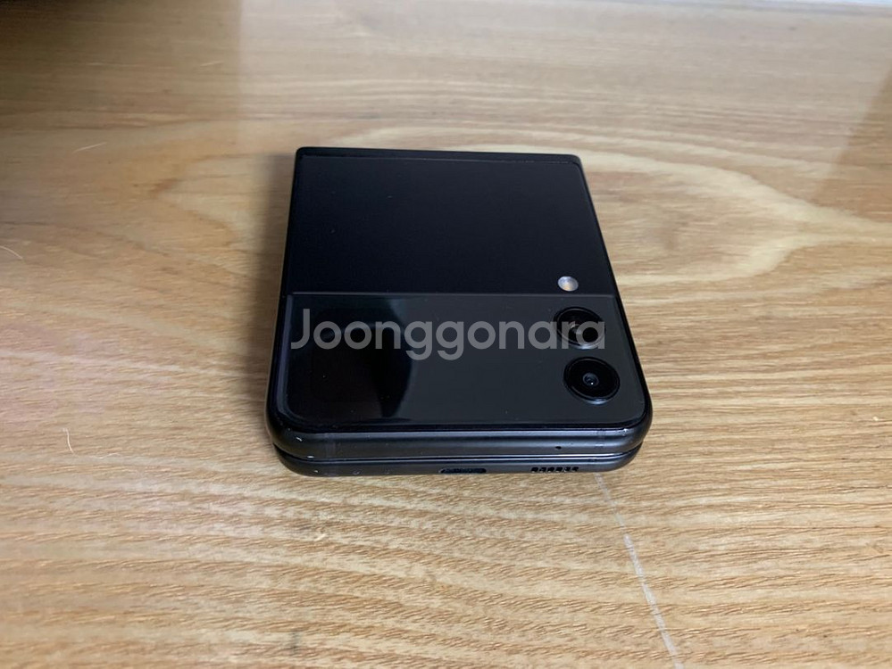 갤럭시제트플립3 급쳐합니다.--6