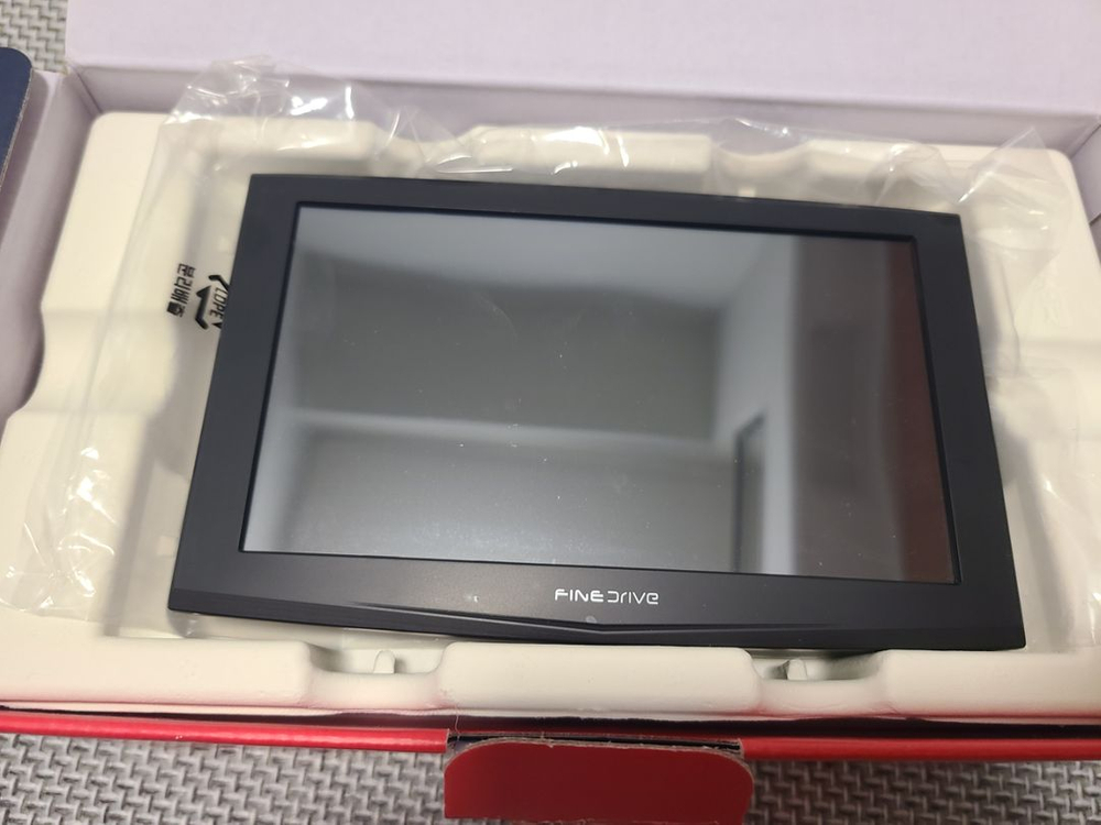 파인드라이브 거치형 IQ7 네비게이션--3