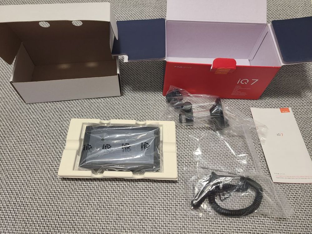 파인드라이브 거치형 IQ7 네비게이션--2