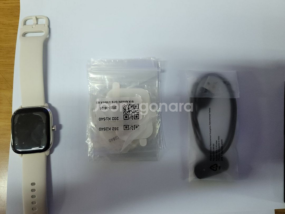 어메이즈핏 gts4 mini--2