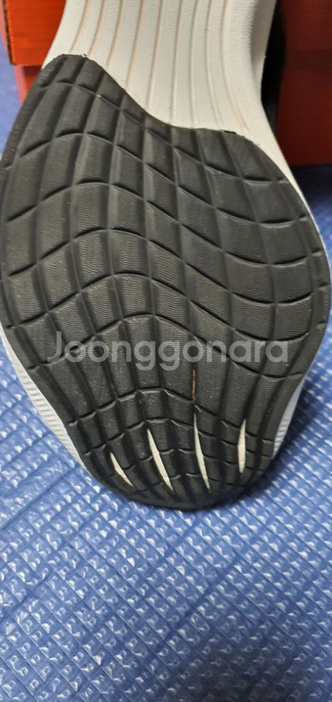 나이키 베이퍼플라이 넥스트%2 270mm 러닝화 팝니다--5