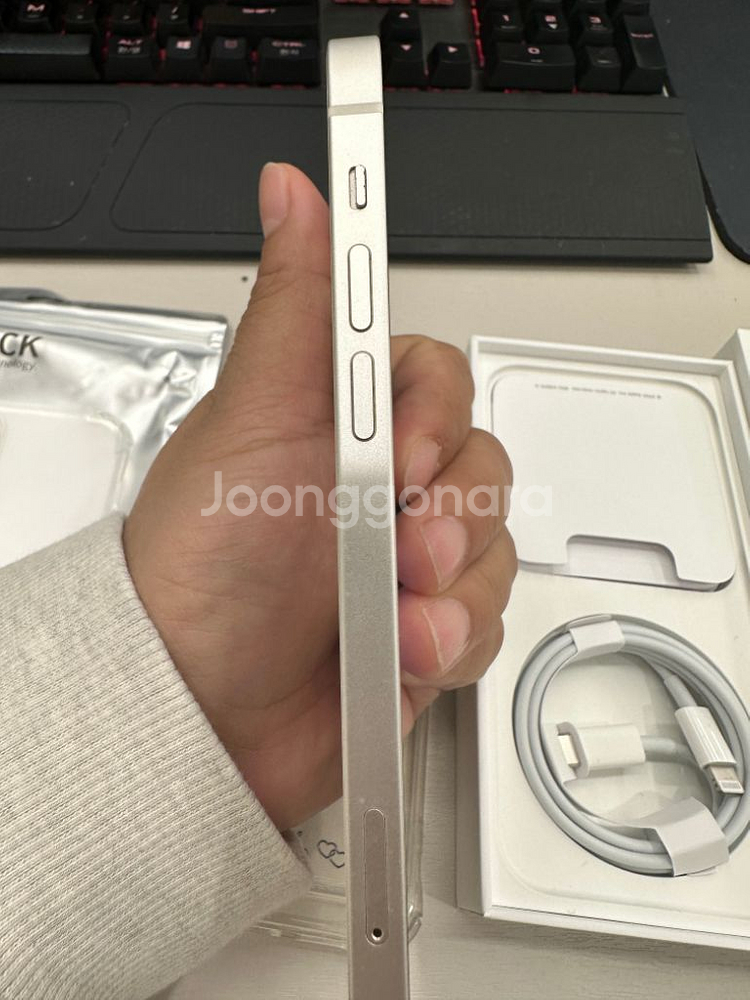 아이폰 12 화이트 256GB (애케플 남음)--4