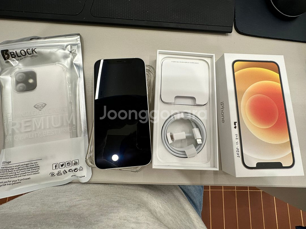 아이폰 12 화이트 256GB (애케플 남음)--1