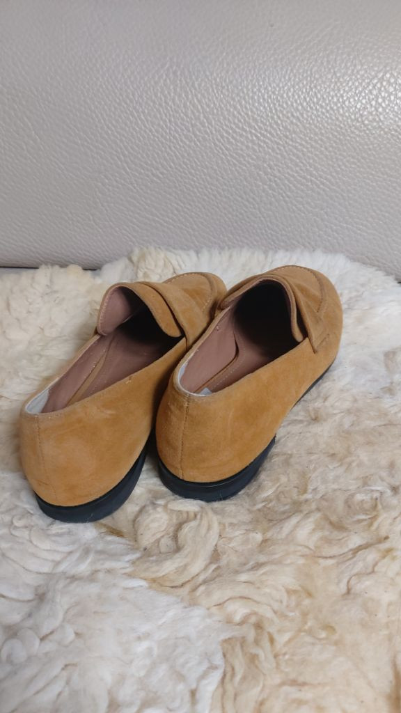 낙타색 스웨이드 세무단화 로퍼 240 이미지