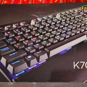 커세어 K70 LUX RGB 갈축 판매합니다(미개봉)