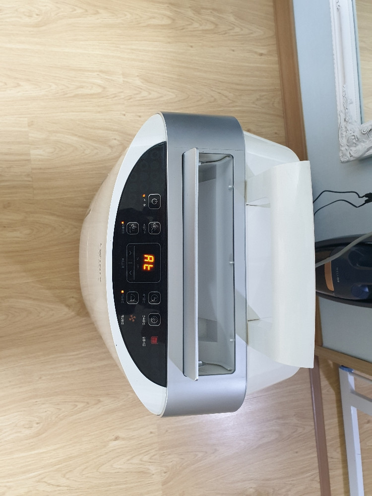 위닉스 제습기--1