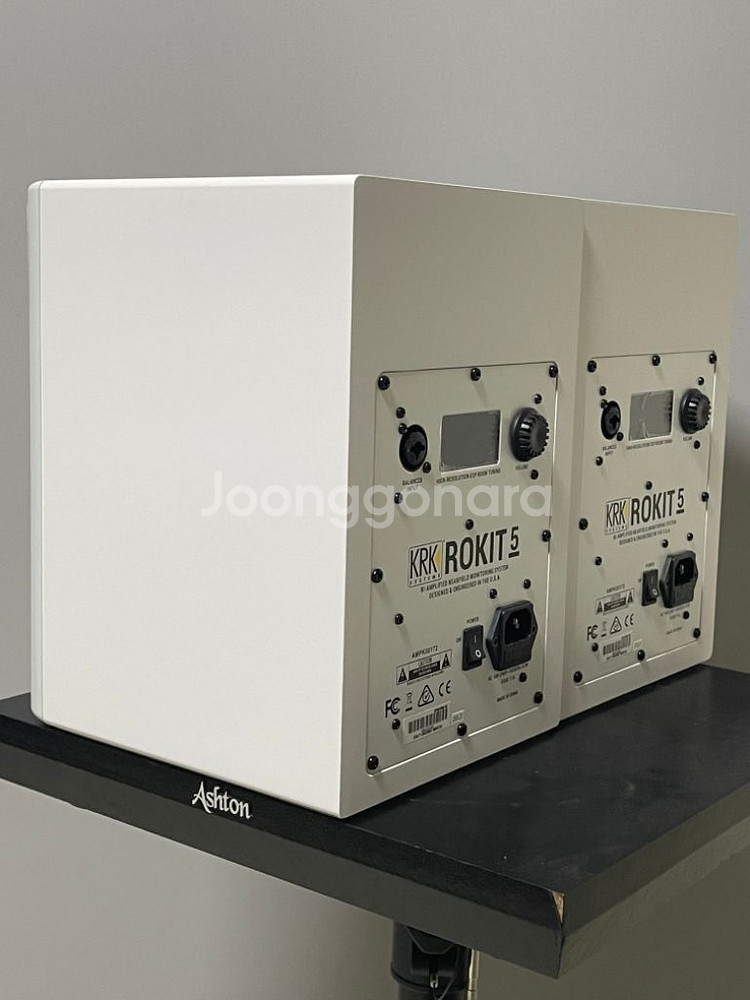 KRK ROKIT5 G4--1