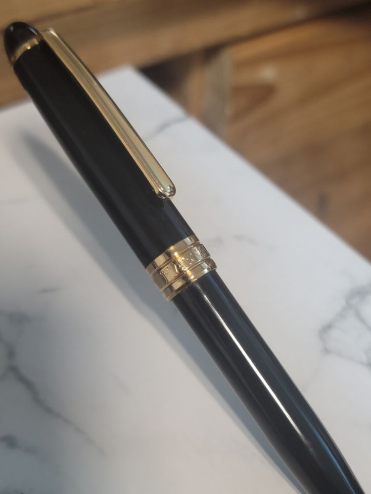 하버드대학교 볼펜 이미지