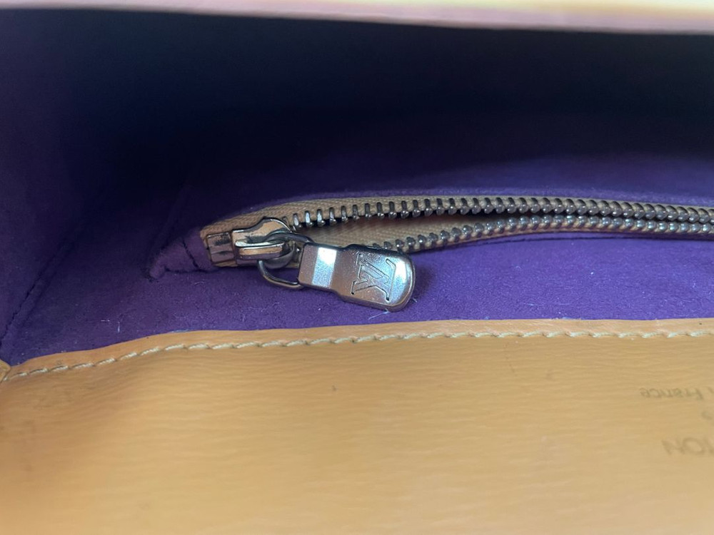 루이비통 예삐 가방 노란색 이미지