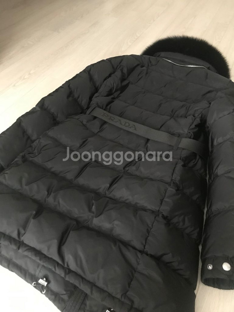 [프라다]폭스 퍼 구스 다운 슬림핏 롱패딩--8