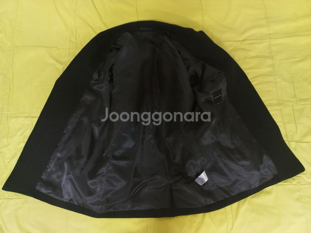 지오다노 검정코트 95짜리 1.5에 반값할인--1