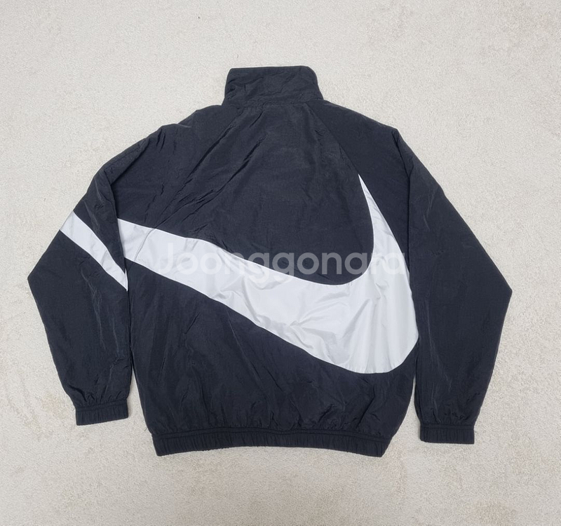 (배송비 포함)나이키 바람막이 팔아요--1