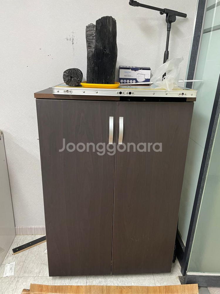 자전거, 고급책상, 수납장, 책장, 화이트보드 일괄 3--4