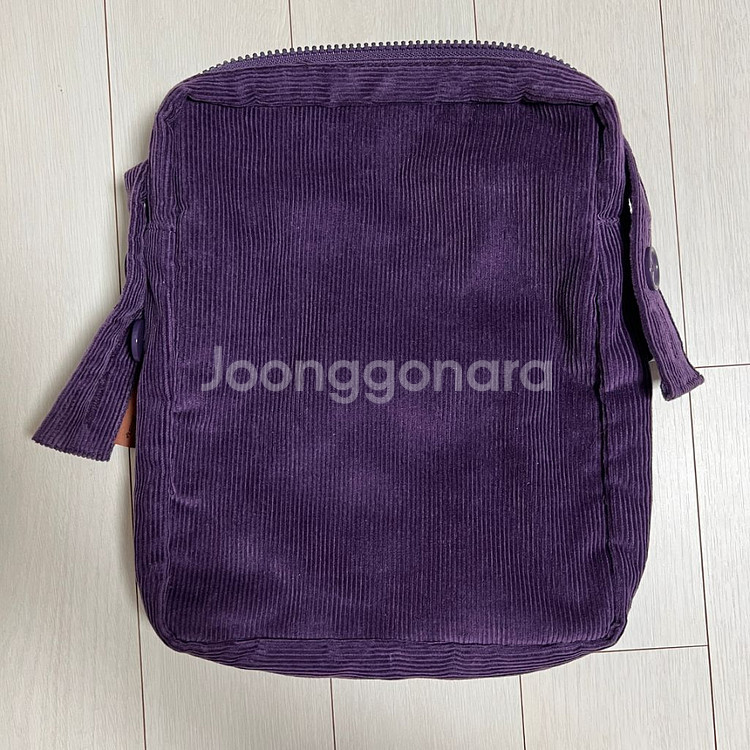 [새상품] 커피빈 코듀로이 가방--1