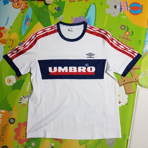 엄브로 umbro 티셔츠 반팔티 사이즈 110 xxl