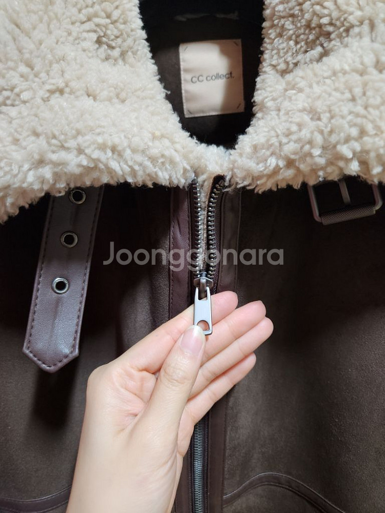 씨씨콜렉트 양털 롱무스탕--1