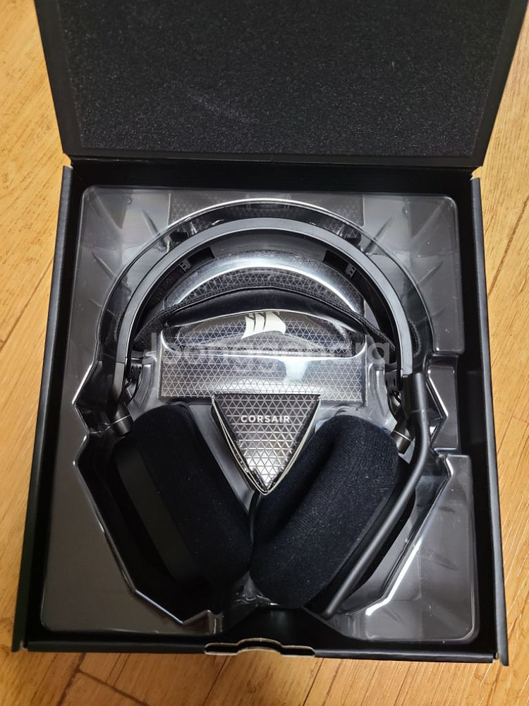 커세어 hs80 게이밍헤드셋 팝니다--2