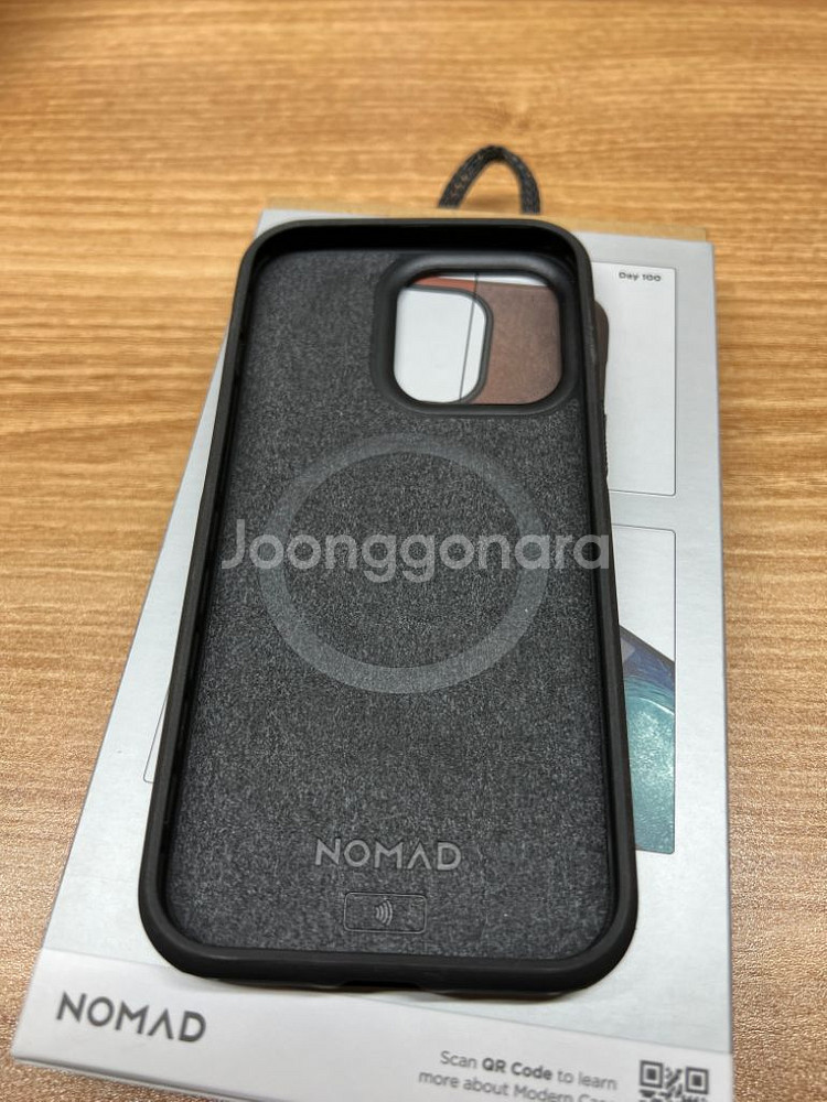 노마드(NOMAD) 아이폰 13 프로 가죽 케이스--3