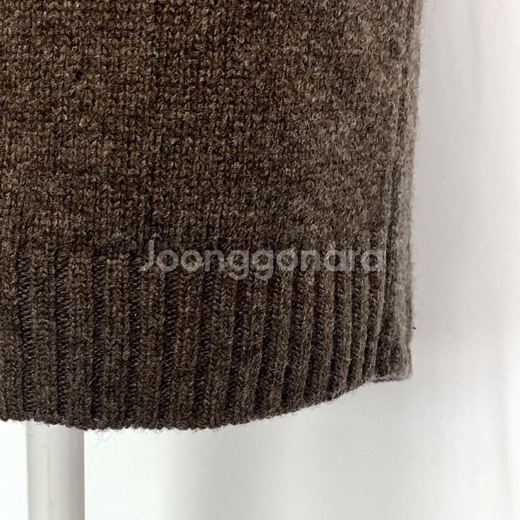 울 소재 언발 랩 니트 조끼--3