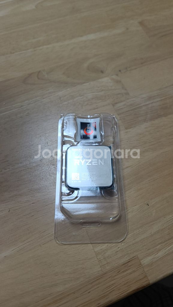 AMD 라이젠5 2600 CPU 정품 풀박스 쿨러포함--3