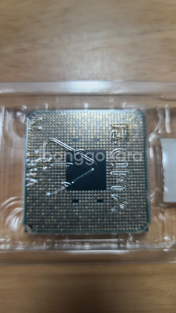AMD 라이젠5 2600 CPU 정품 풀박스 쿨러포함--2