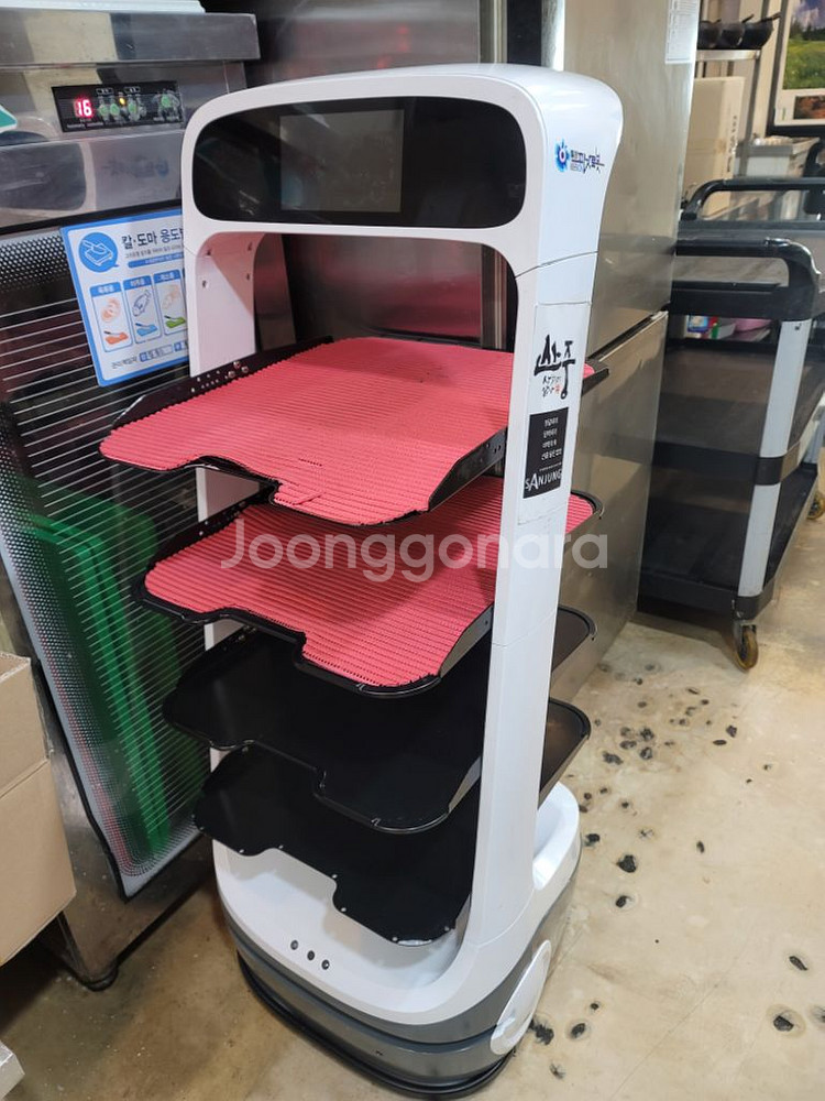 피넛 서빙로봇--2