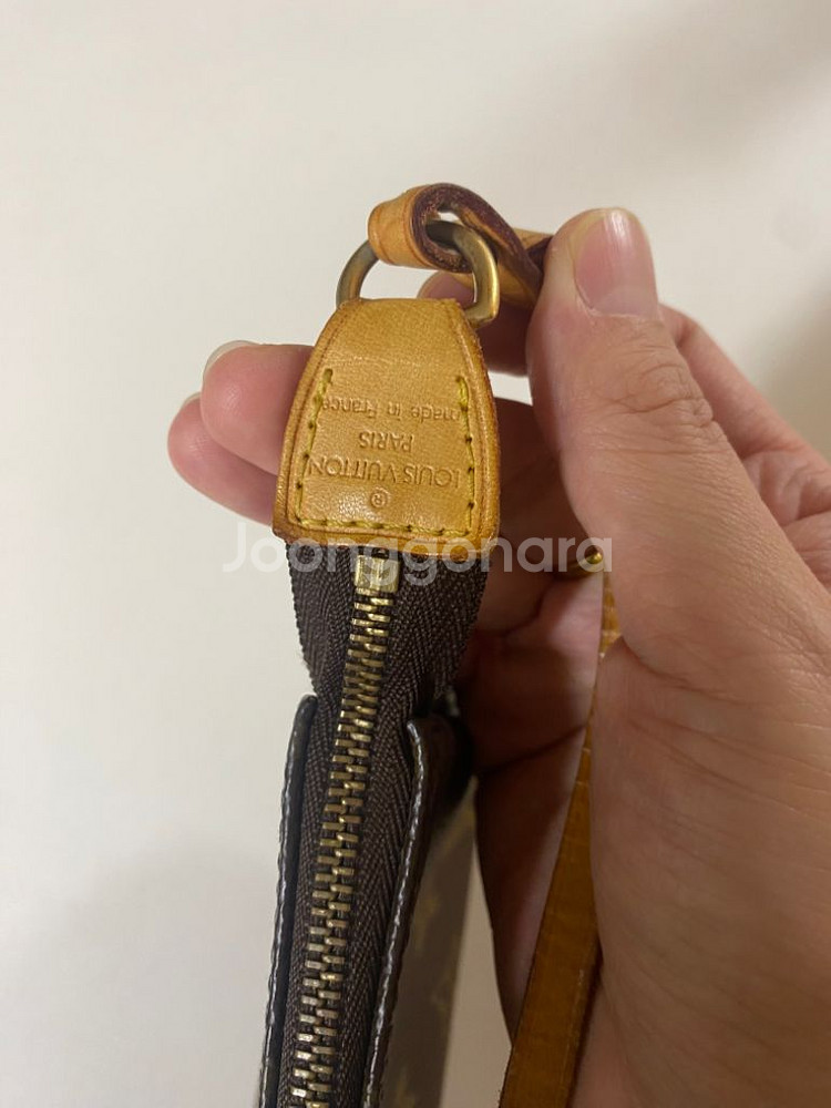 정품 루이비통 포치백 구 악세수아(오늘만급처)--3