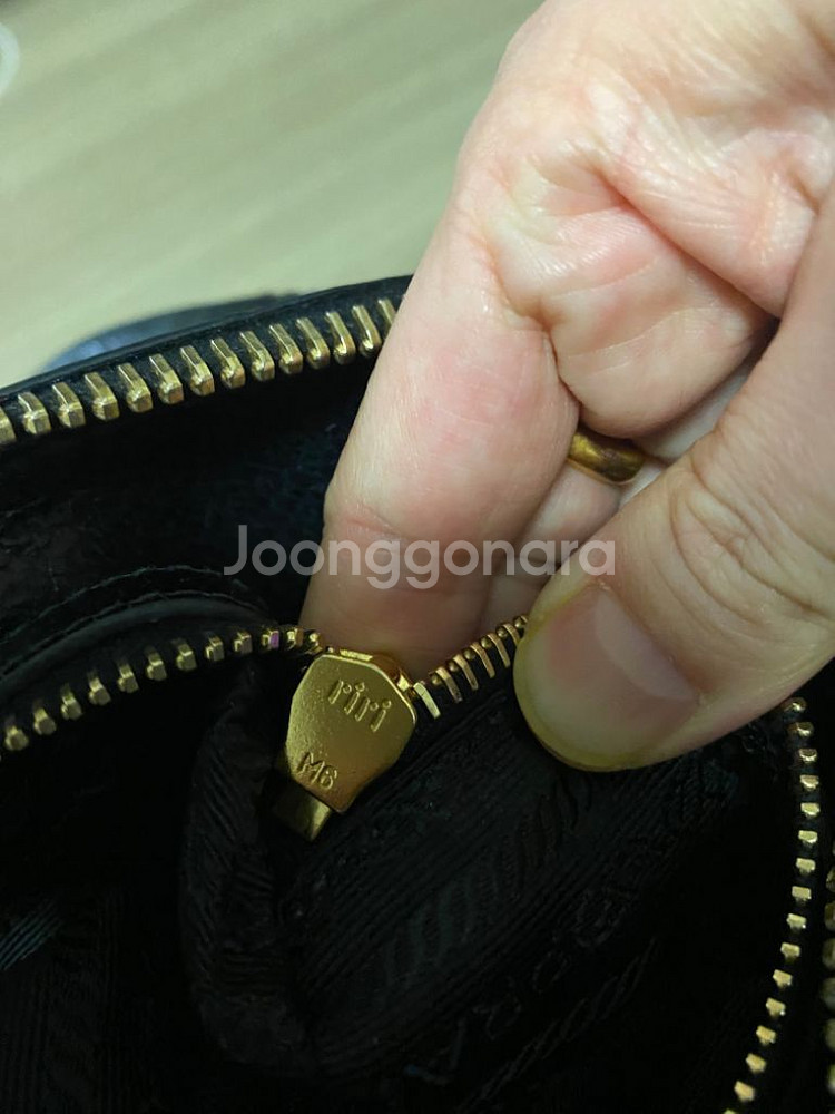 정품 프라다 토트백--1