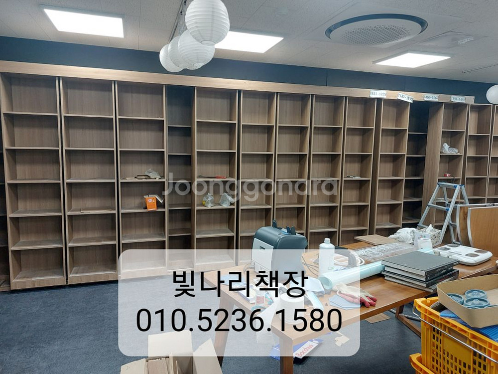 중고만화 책장 만화방 책장 만화카페 책장--0