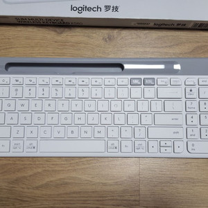 로지텍 k580 화이트 블루투스/USB수신기 무선키보드