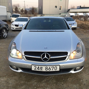 벤츠 CLS 350 은색 300만원 월30만원