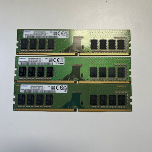 삼성 램 DDR4 8GB 2666 2개, 3200 1개