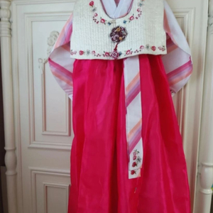 여아 옷 한복 (속치마 배자 머리장식 주머니 포함) 이미지