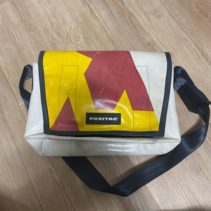 프라이탁 덱스터