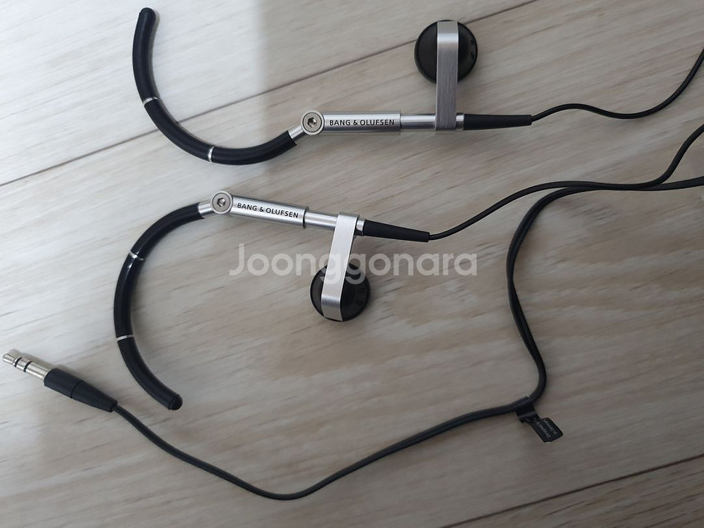 뱅앤올룹슨 B&O A8 블랙 팝니다.--3
