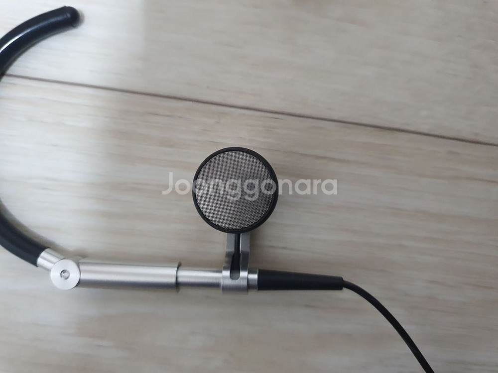 뱅앤올룹슨 B&O A8 블랙 팝니다.--2