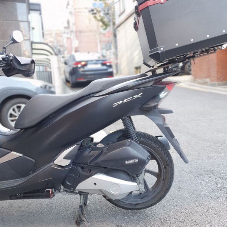 서울) 혼다 PCX125 멧블랙 알탑 20년식 구동계교--3