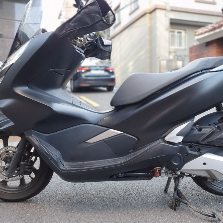 서울) 혼다 PCX125 멧블랙 알탑 20년식 구동계교--2