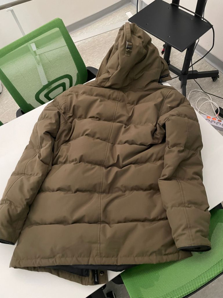 캐나다구스 카슨 패딩 판매합니다. 이미지